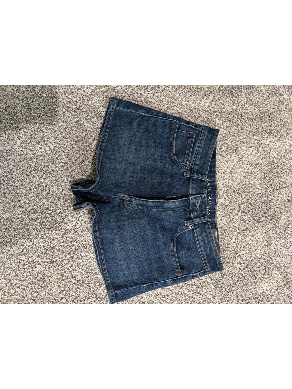 AE Super High-Rise Cheeky Denim Shorts Women’s Size 8 / 29W Dark Wash
